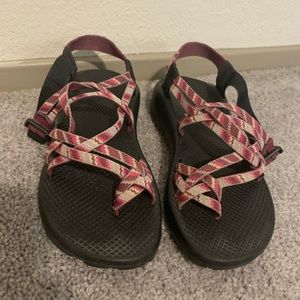 toe strap chacos